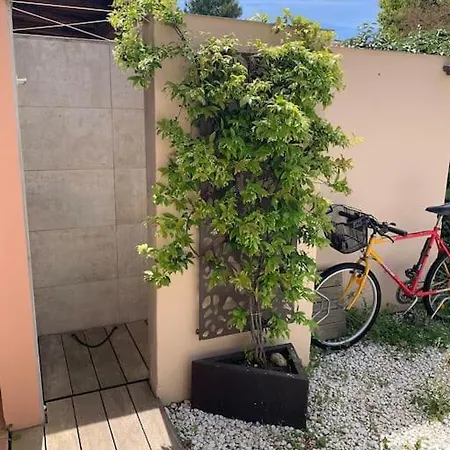 Holiday home Vesta 62m2 A St Cyprien 700 M De La Et Du Village *
