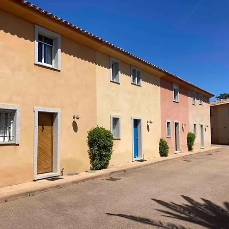 Vesta 62m2 A St Cyprien 700 M De La Et Du Village Feriehus Lecci