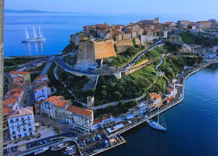 Vesta 62m2 A St Cyprien 700 M De La Et Du Village